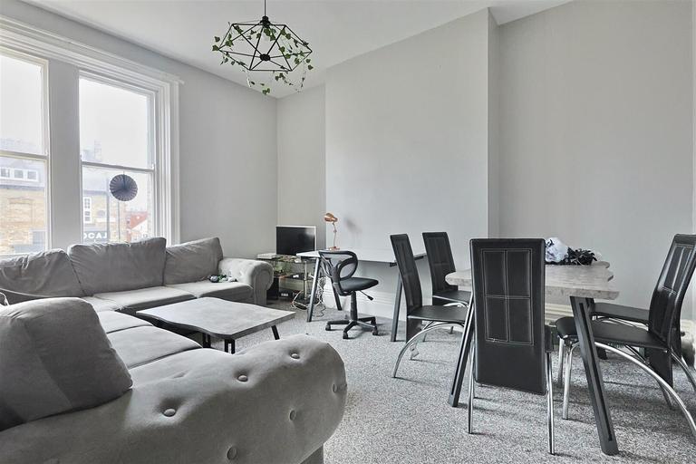 Larkspur Terrace, Jesmond, Newcastle, NE2 2DU