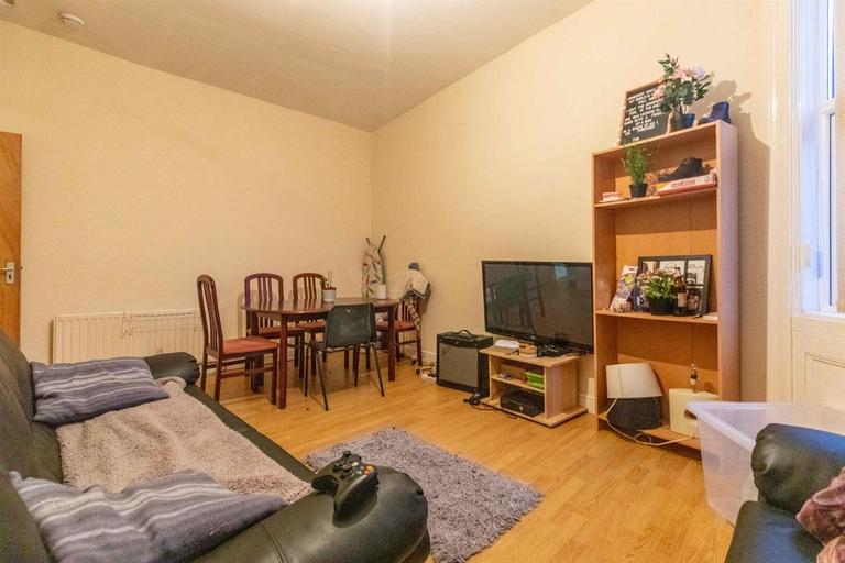 4 bedroom house for rent Clayton Park Square, Newcastle, NE2 4DP UniHomes