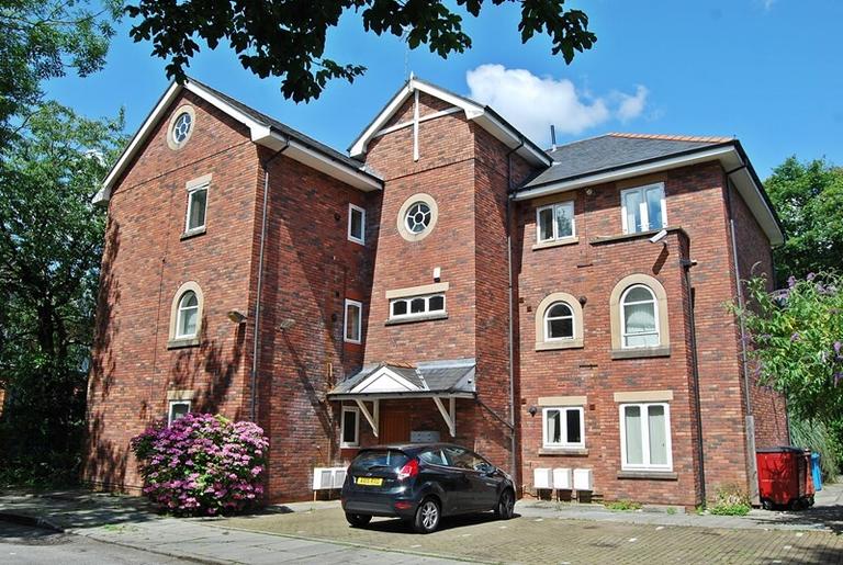3 bedroom apartment for rent Brunswick Road, Withington Road, Flat 6