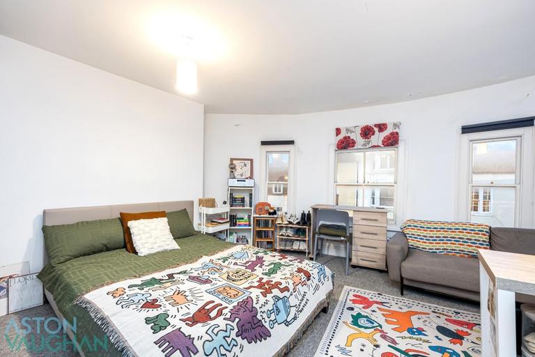 9/10 St James Street, City Centre, Brighton, BN2 1RE