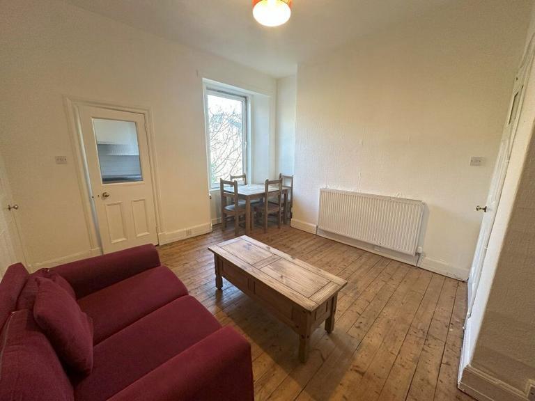 Tl Dens Road, Coldside, Dundee, DD3 7SR