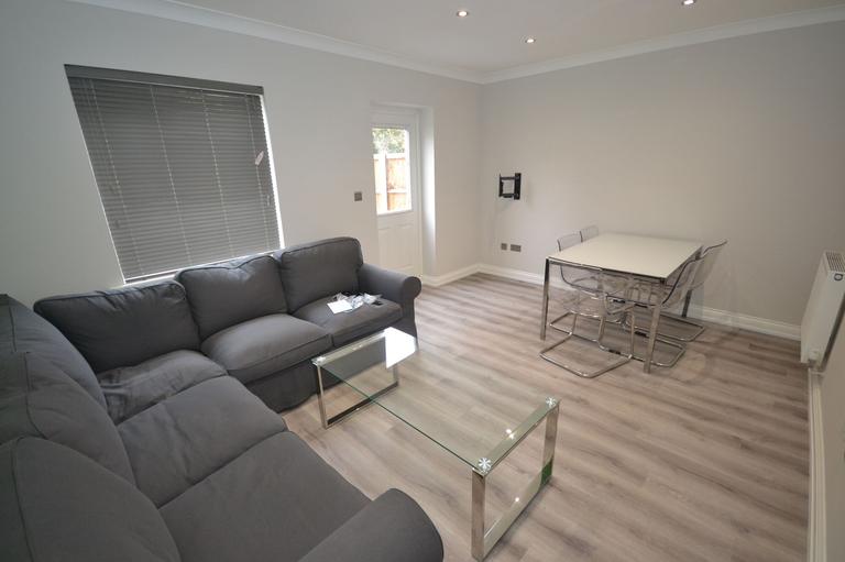 Cintra Close, City Centre, Reading, RG2 7AL