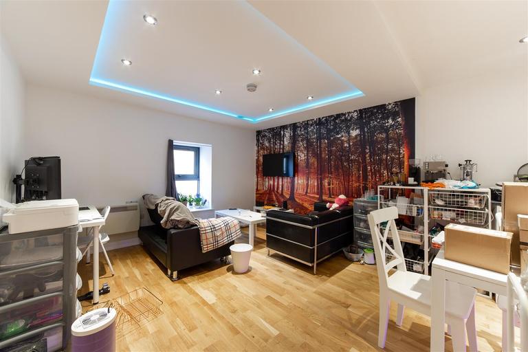 1 bedroom apartment for rent Falconars House, Newcastle, NE1 5AR UniHomes