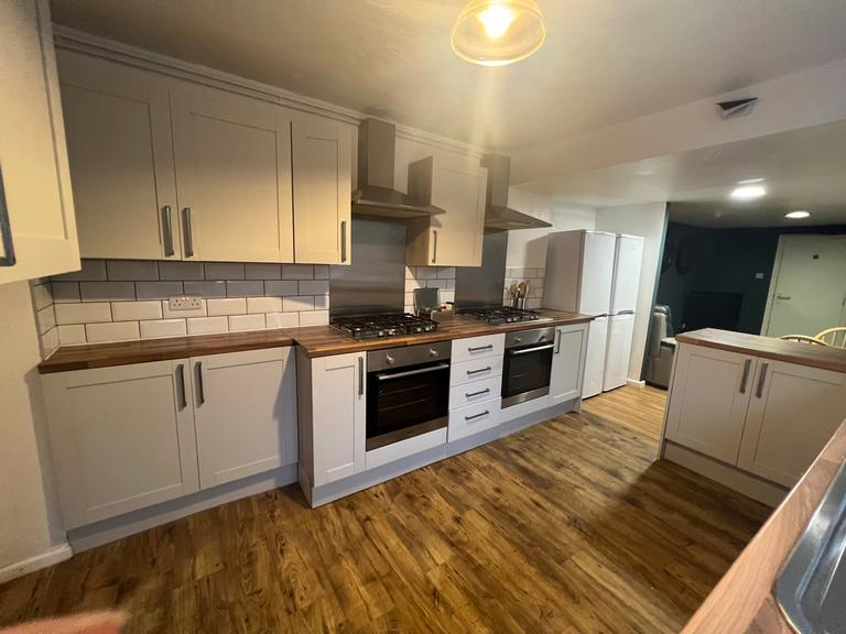 Henrietta Street, City Centre, Swansea, SA1 4HN