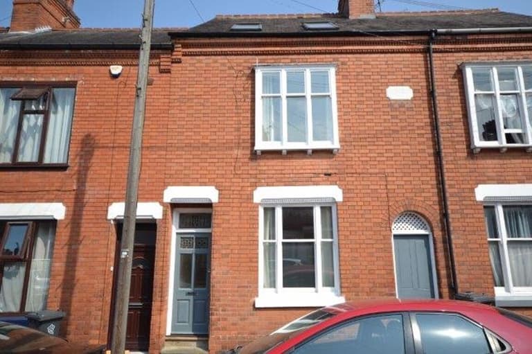 Adderley Road, Clarendon Park, Leicester, LE2 1WA
