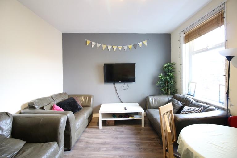 Gelligaer Street, Cathays, Cardiff, CF24 4LB