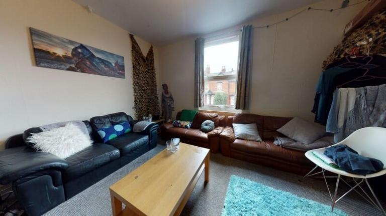 Brudenell View, Hyde Park, Leeds, LS6 1HG