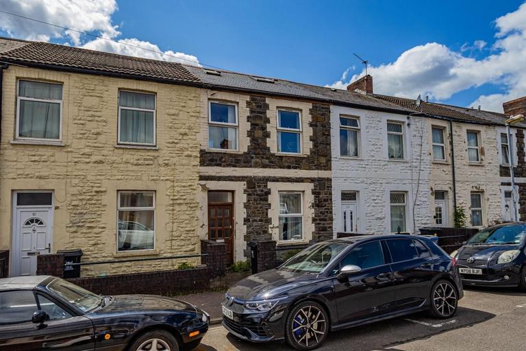 Russell Street, Roath, Cardiff, CF24 3BG