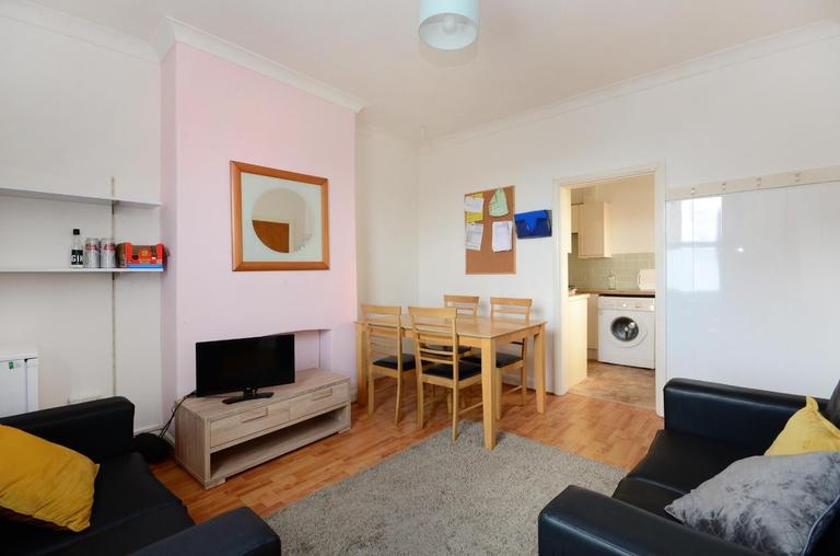 Burns Road, Crookesmoor, Sheffield, S6 3GJ