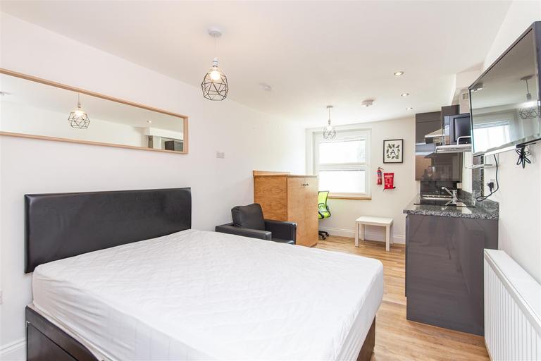 Osborne Terrace, Jesmond, Newcastle, NE2 1NE
