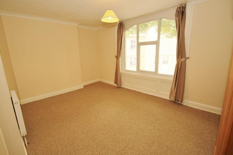 Glen Fern Road, Boscombe, Bournemouth, BH1 2LU