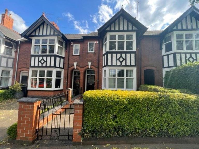 Victoria Park Road, Clarendon Park, Leicester, LE2 1XF