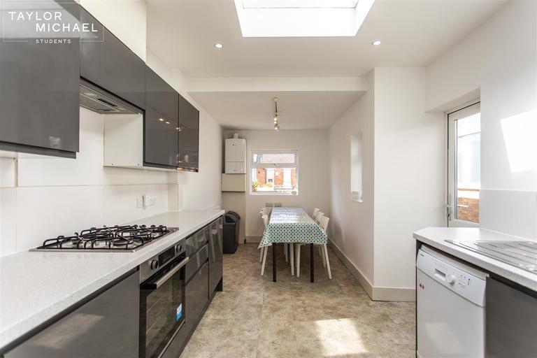 Buller Road, Coombe Road, Brighton, BN2 4BH