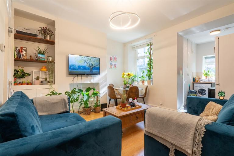 Howard Road, Crookesmoor, Sheffield, S6 3RU