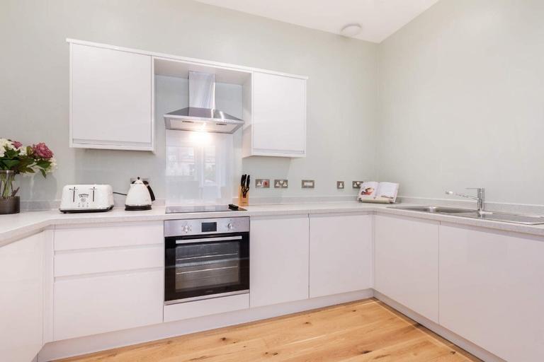 Montgomery Street, New Town, Edinburgh, EH7 5HZ