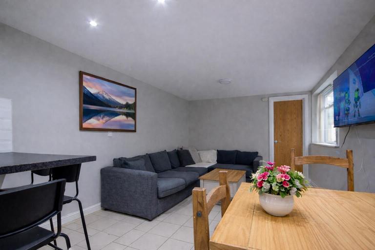Merthyr Street, Cathays, Cardiff, CF24 4JL