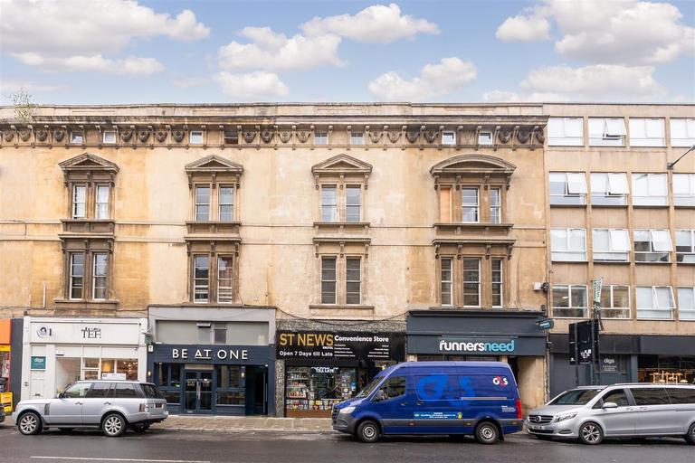 Queens Road, Clifton, Bristol, BS8 1QL