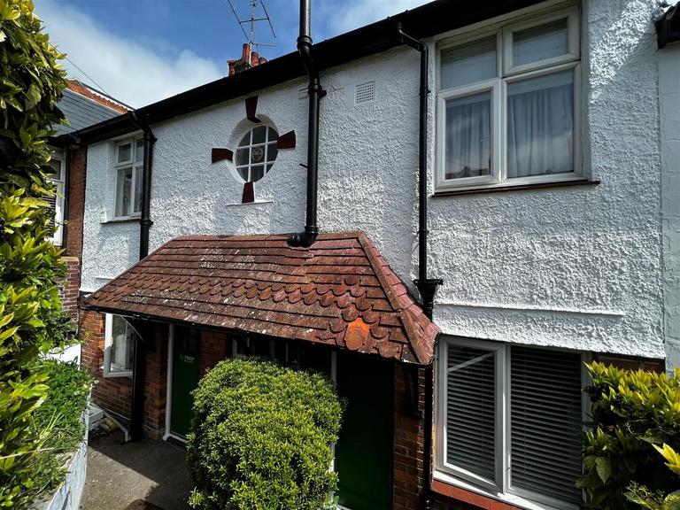 6 bedroom house for rent Hollingbury Road, Brighton, BN1 7JA UniHomes