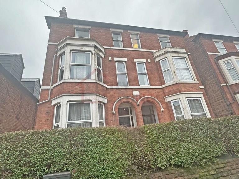 5 bedroom house for rent Burford Road, Nottingham, NG7 6BA UniHomes