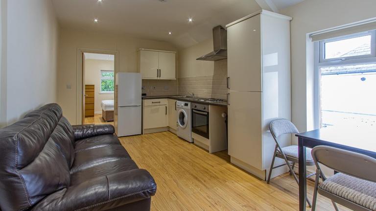 Gordon Road, Roath, Cardiff, CF24 3AL