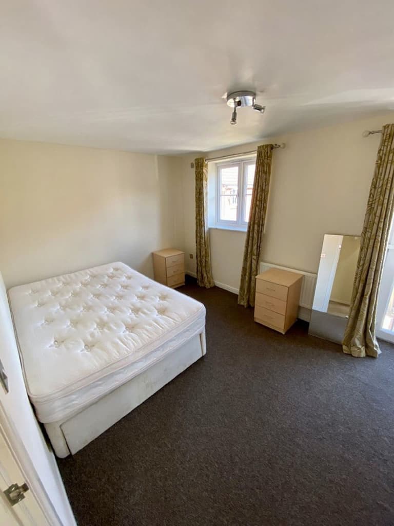 Hanham Road, Kingswood, Bristol, BS15 8NW Hanham Road, Kingswood, Bristol, BS15 8NW