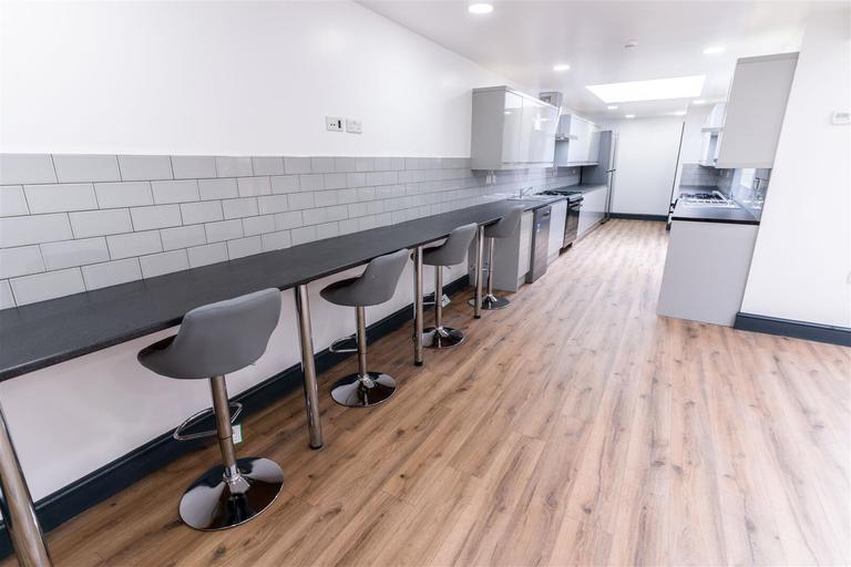 8 bedroom house for rent Bournbrook Road, Birmingham, B29 7BU UniHomes