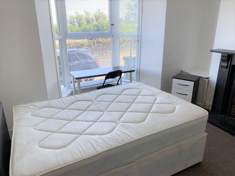 4 bedroom house for rent Seaview Terrace, Swansea, SA1 6FE UniHomes