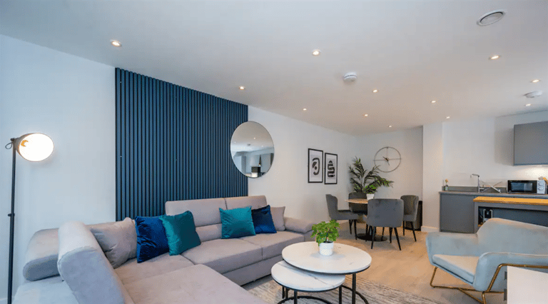 84 Oldfield Road, Salford, Manchester, M5 3QP