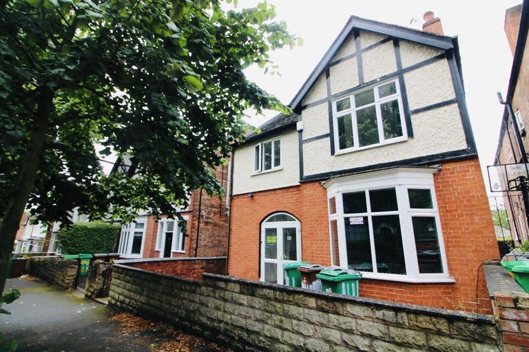 Harlaxton Drive, Lenton, Nottingham, NG7 1JE