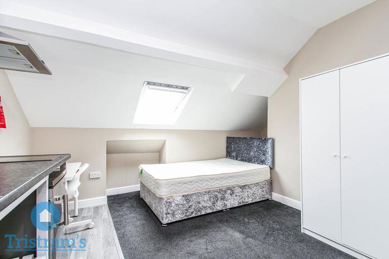 Birkin Avenue, Radford, Nottingham, NG7 5AR