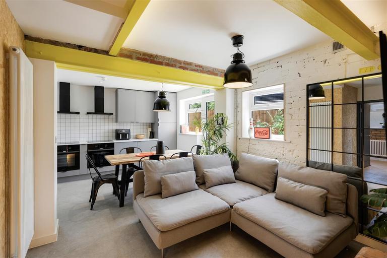 Conygre Grove, Filton, Bristol, BS34 7HU
