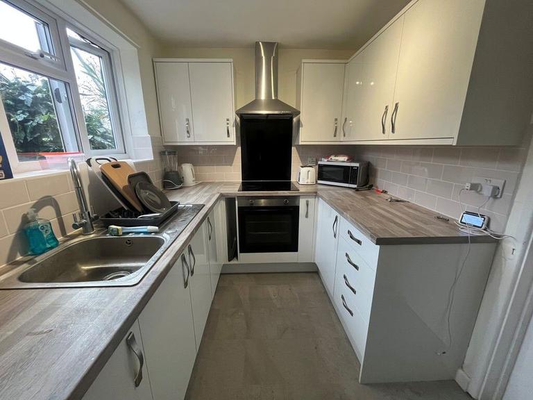 Broomfield, Guildford, Surrey, GU2 8LQ