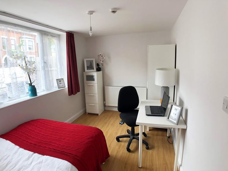 4 bedroom apartment for rent Rutland Road, Nottingham, NG2 5DH UniHomes