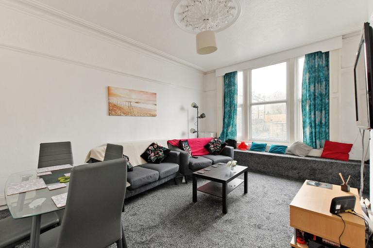 Fulwood Road, Broomhill, Sheffield, S10 3BD