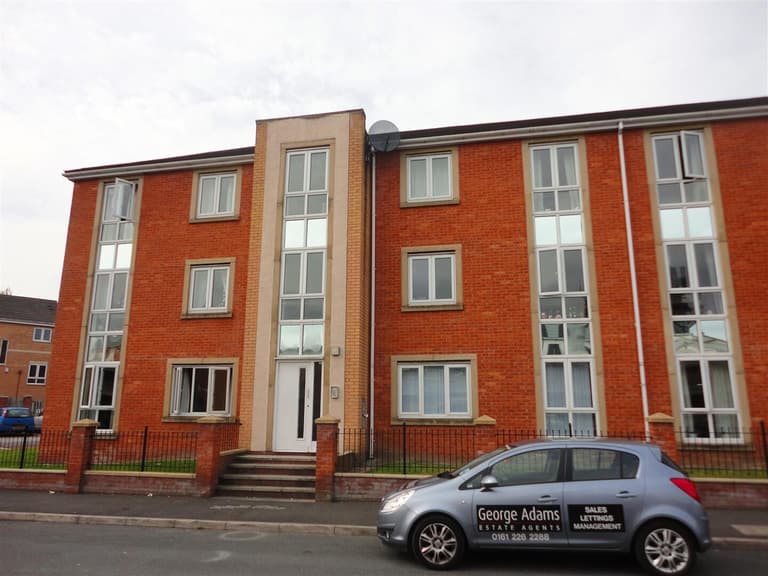 Clayburn Street, Hulme, Manchester, M15 5EA Clayburn Street, Hulme, Manchester, M15 5EA