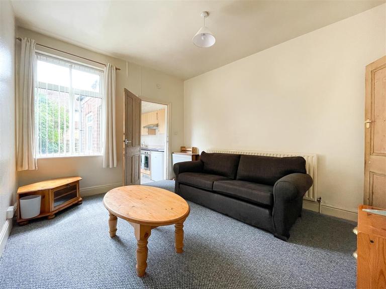 Warwick Street, Crookes, Sheffield, S10 1LX