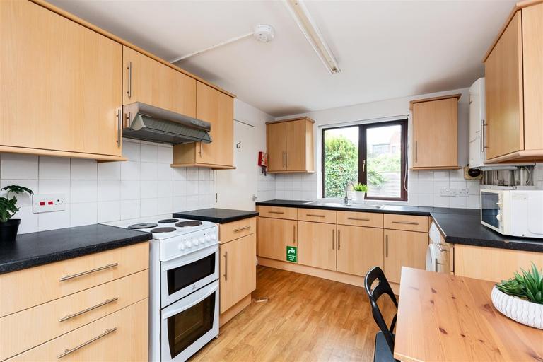 Twerton Farm Close, Twerton, Bath, BA2 1BL