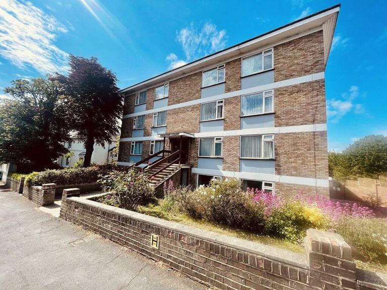 Wellington Road, Elm Grove, Brighton, BN2 3AZ