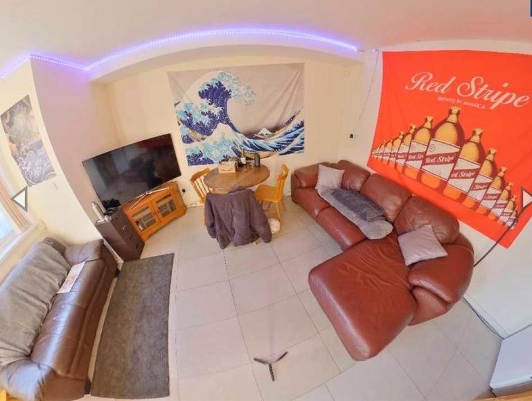 Wrangthorn Place, Hyde Park, Leeds, LS6 1HB