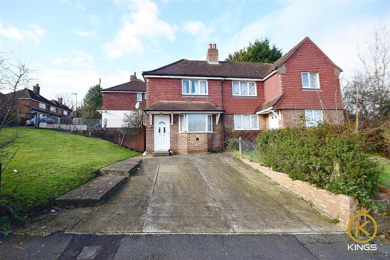 Hillspur Road, Guildford, Surrey, GU2 8HE