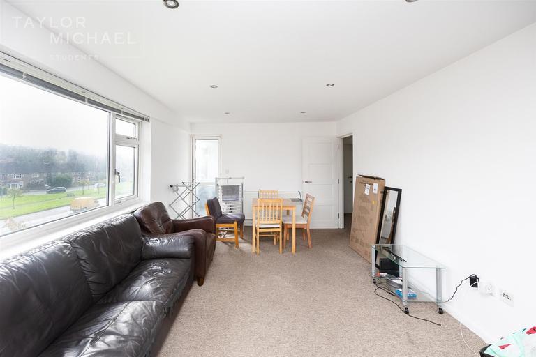 Selsfield Drive, Moulsecoomb, Brighton, BN2 4HJ