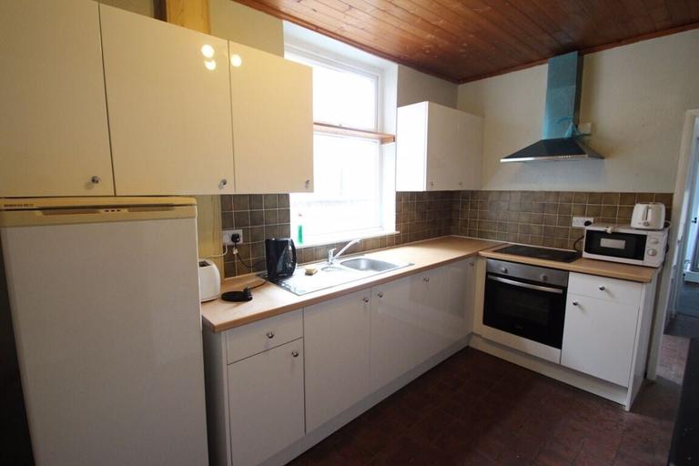 Evington Road, Highfields, Leicester, LE2 1QH