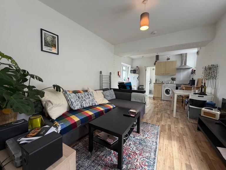 Piercefield Place, Adamsdown, Cardiff, CF24 0LD