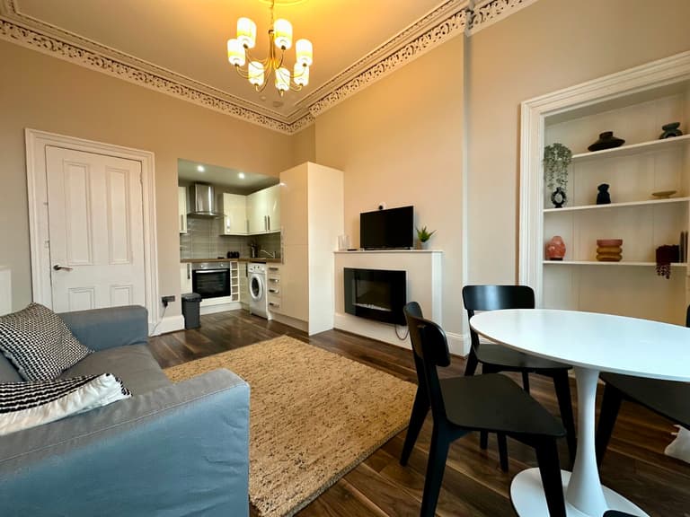 Buccleuch Street, Flat 3/1, City Centre, Glasgow, G3 6SJ Buccleuch Street, Flat 3/1, City Centre, Glasgow, G3 6SJ