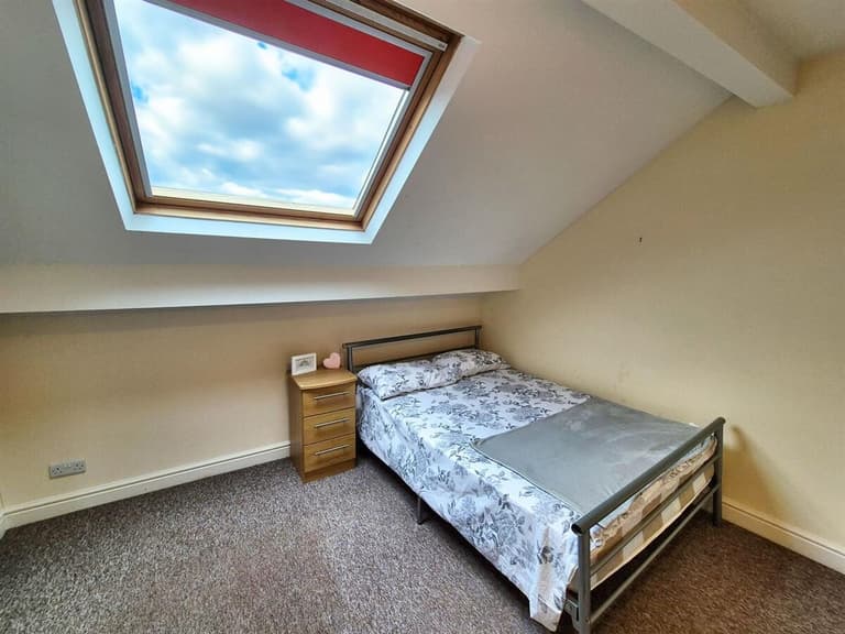 Ecclesall Road, Ecclesall, Sheffield, S11 8TR Ecclesall Road, Ecclesall, Sheffield, S11 8TR