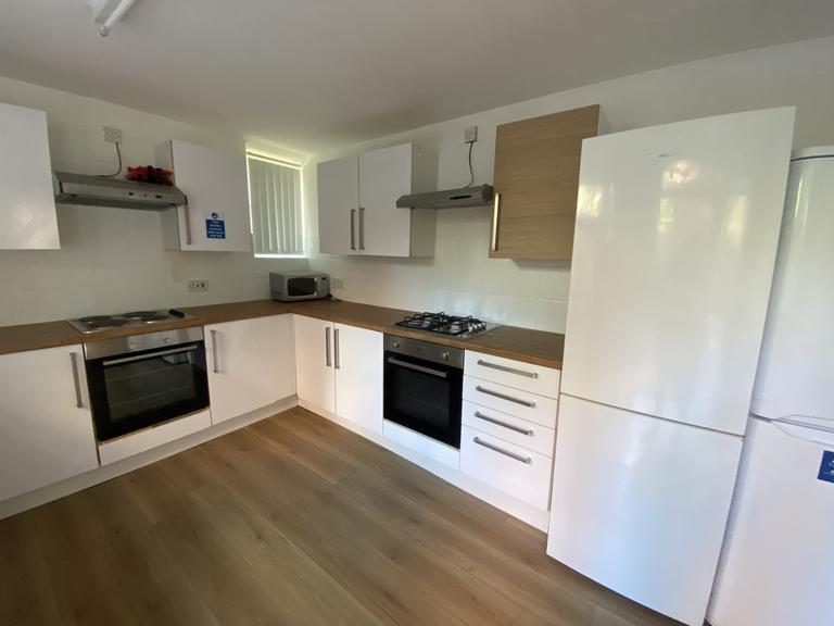 St. Michaels Terrace, Headingley, Leeds, LS6 3BQ