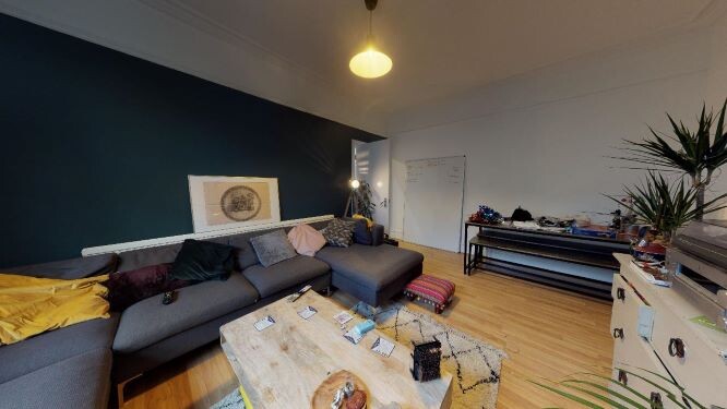 Wood Lane, Headingley, Leeds, LS6 2AY