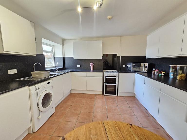 Ashgrove Road, Horfield, Bristol, BS7 9LF