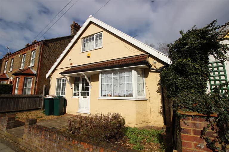 Walford Road, Uxbridge, London, UB8 2NG