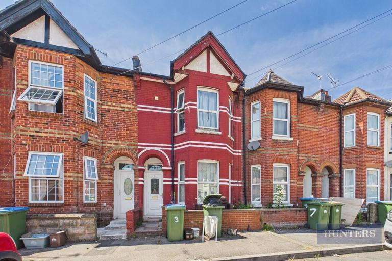 Thackeray Road, Portswood, Southampton, SO17 2GS
